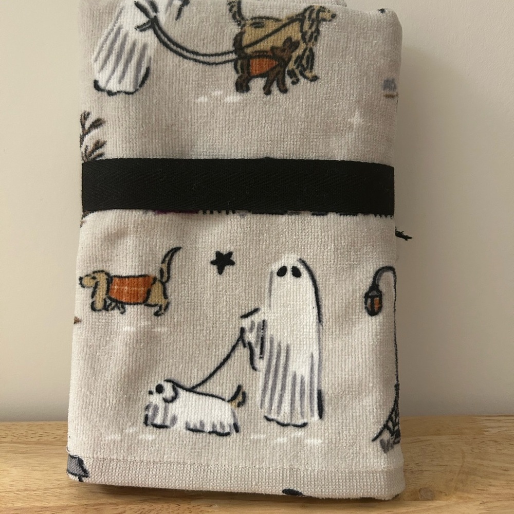 ⭐️ 2/$50 Halloween Ghost and Dog Pattern Hand Towel Black, White, Brown